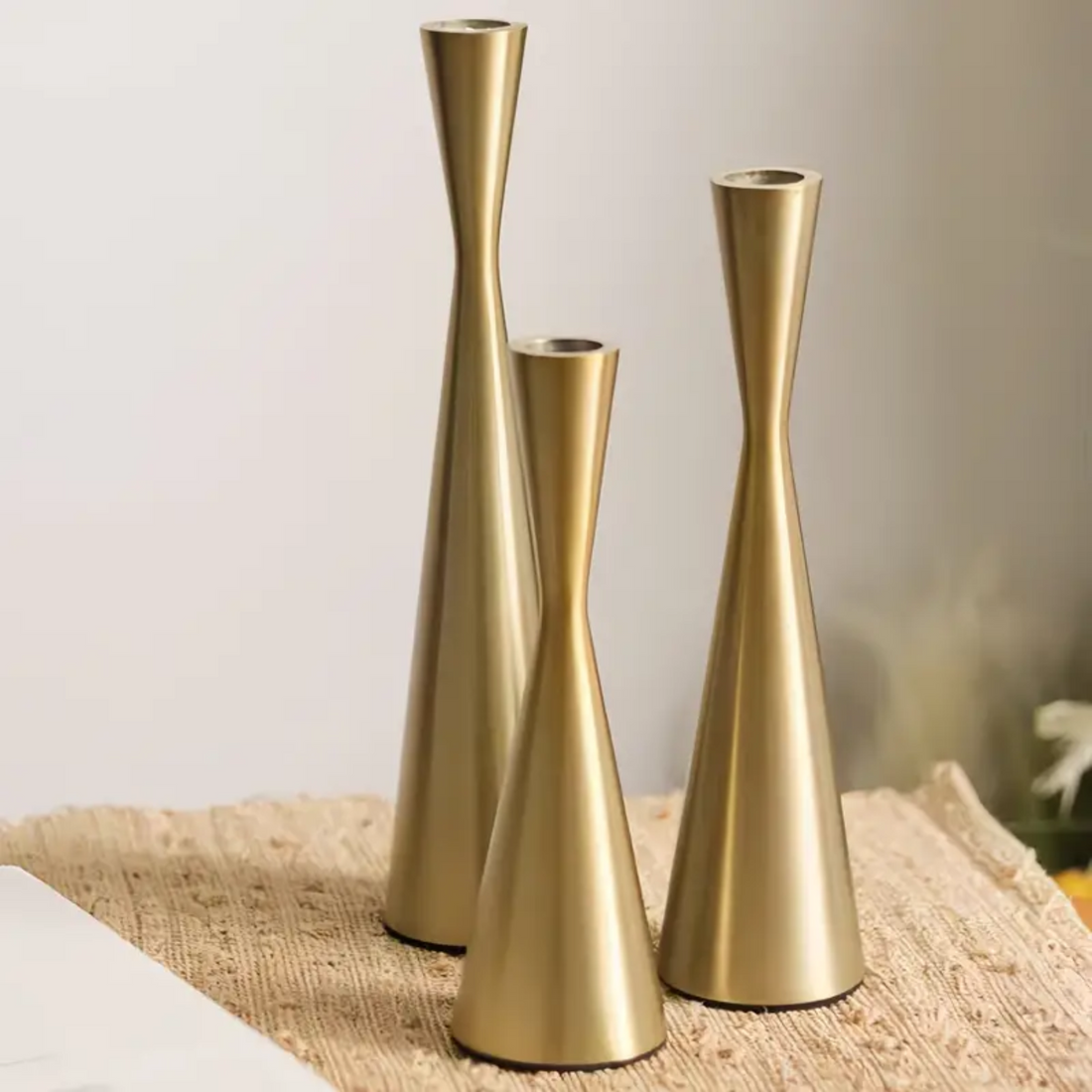 Simple and Elegant Three-Piece Candlestick Set - Zornits