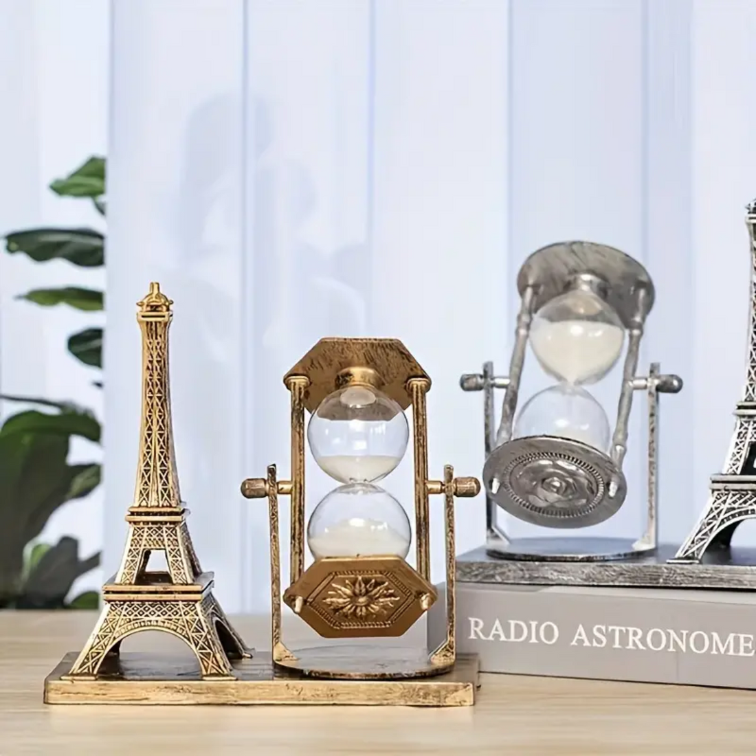 Vintage Eiffel Tower Hourglass Figurine - Zornits