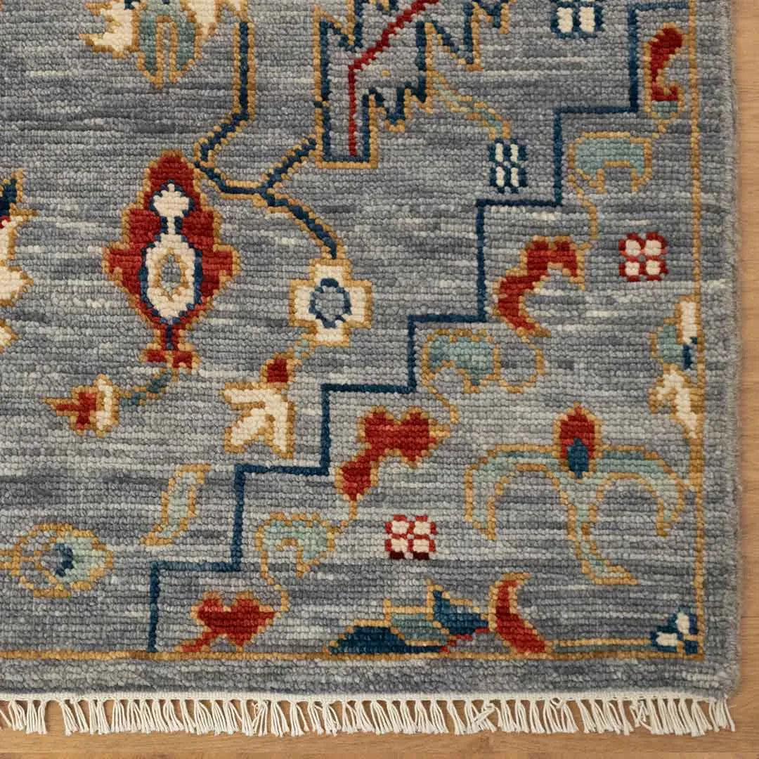 Grey Hand knotted Antique Look Mahal Design