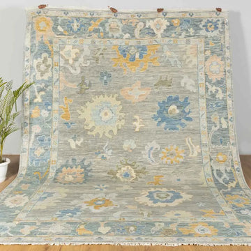 Elegant Hand-Knotted Oushak Rug: Perfect for Any Room