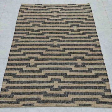 Geometric Pattern Jute Rug - Sustainable Choice for Modern Homes